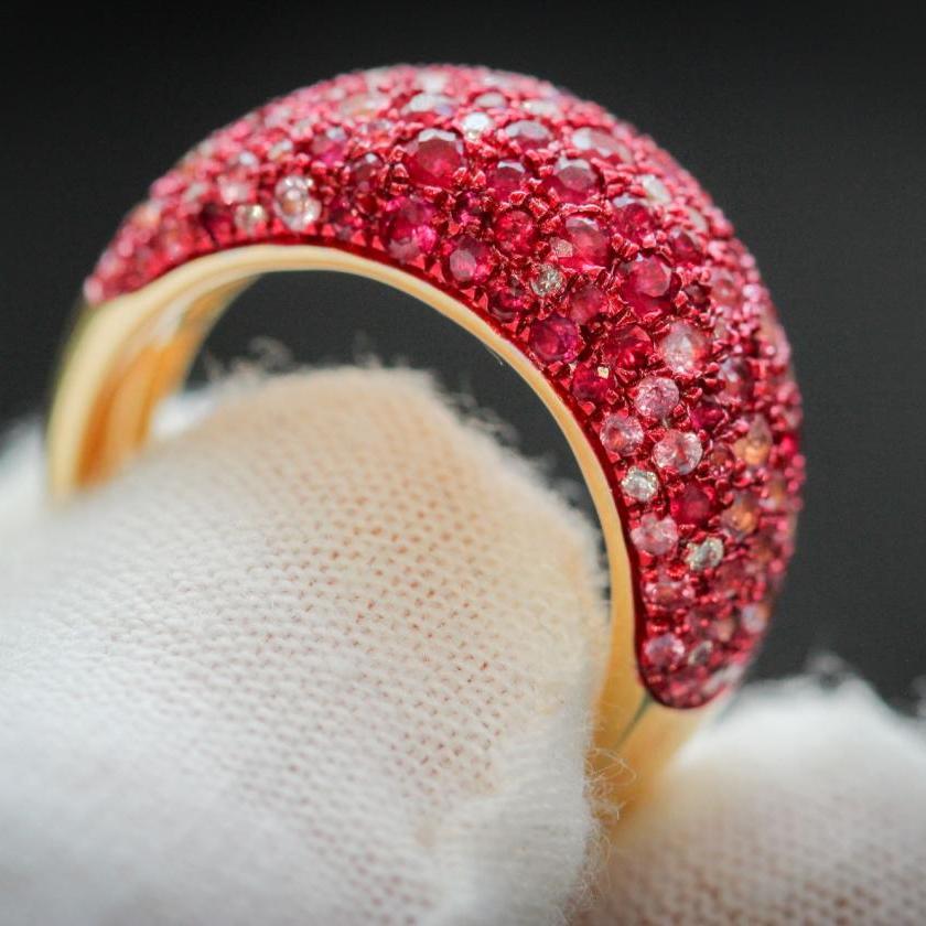 18CT YELLOW GOLD RUBY, PINK SAPPHIRE & DIAMOND RING