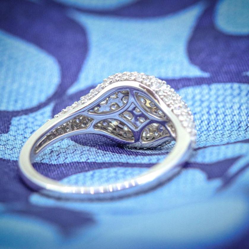 18CT WHITE GOLD & DIAMOND BUBBLE RING