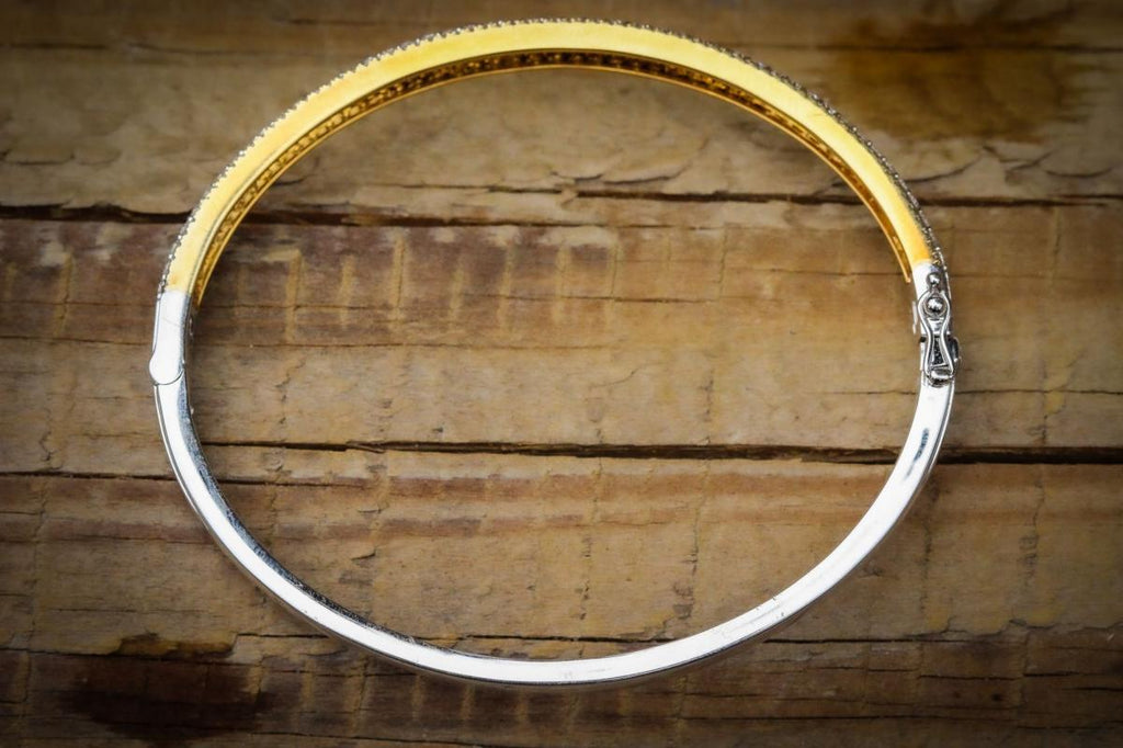 2-TONE 18CT YELLOW & WHITE GOLD DIAMOND HINGED BANGLE
