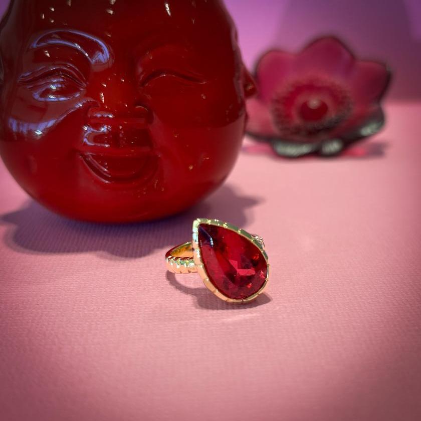 18CT YELLOW GOLD AND RUBELITE RING