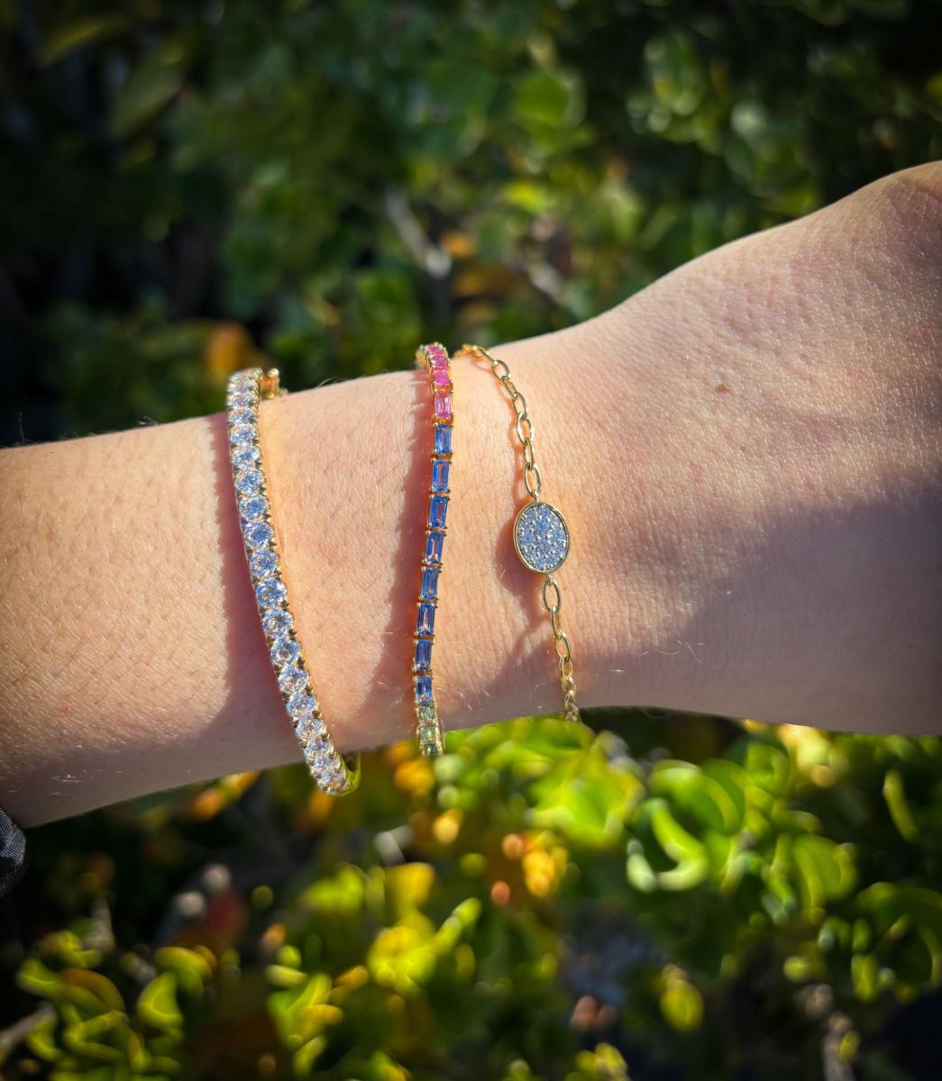 18CT YELLOW GOLD & RAINBOW SAPPHIRE BRACELET