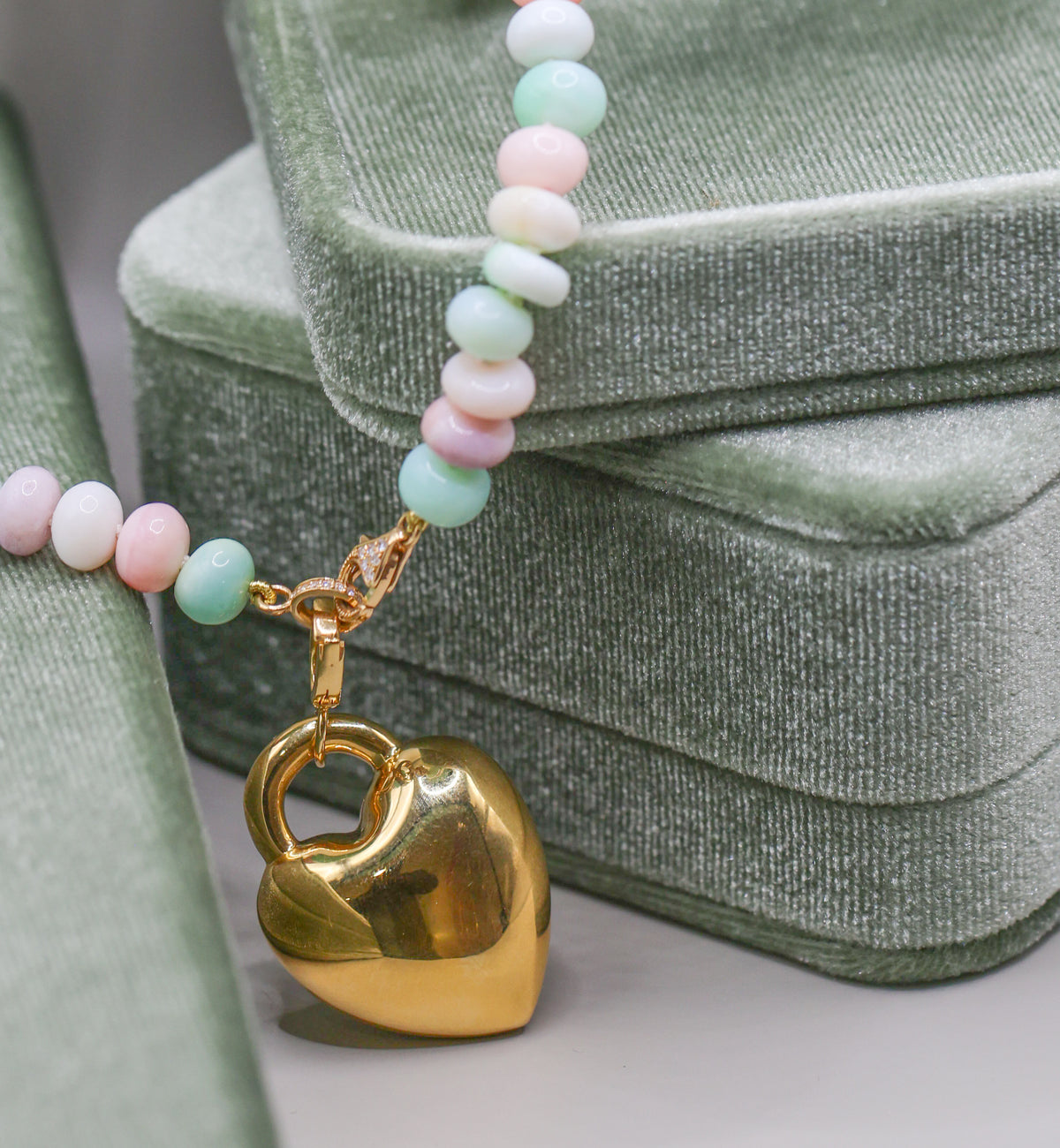 18CT YELLOW GOLD HOLLOW PUFF HEART PENDANT
