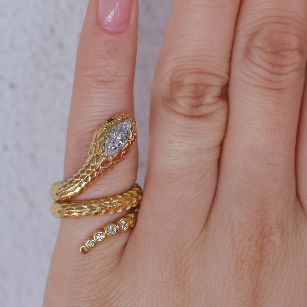 18CT YELLOW GOLD WRAP AROUND SNAKE RING