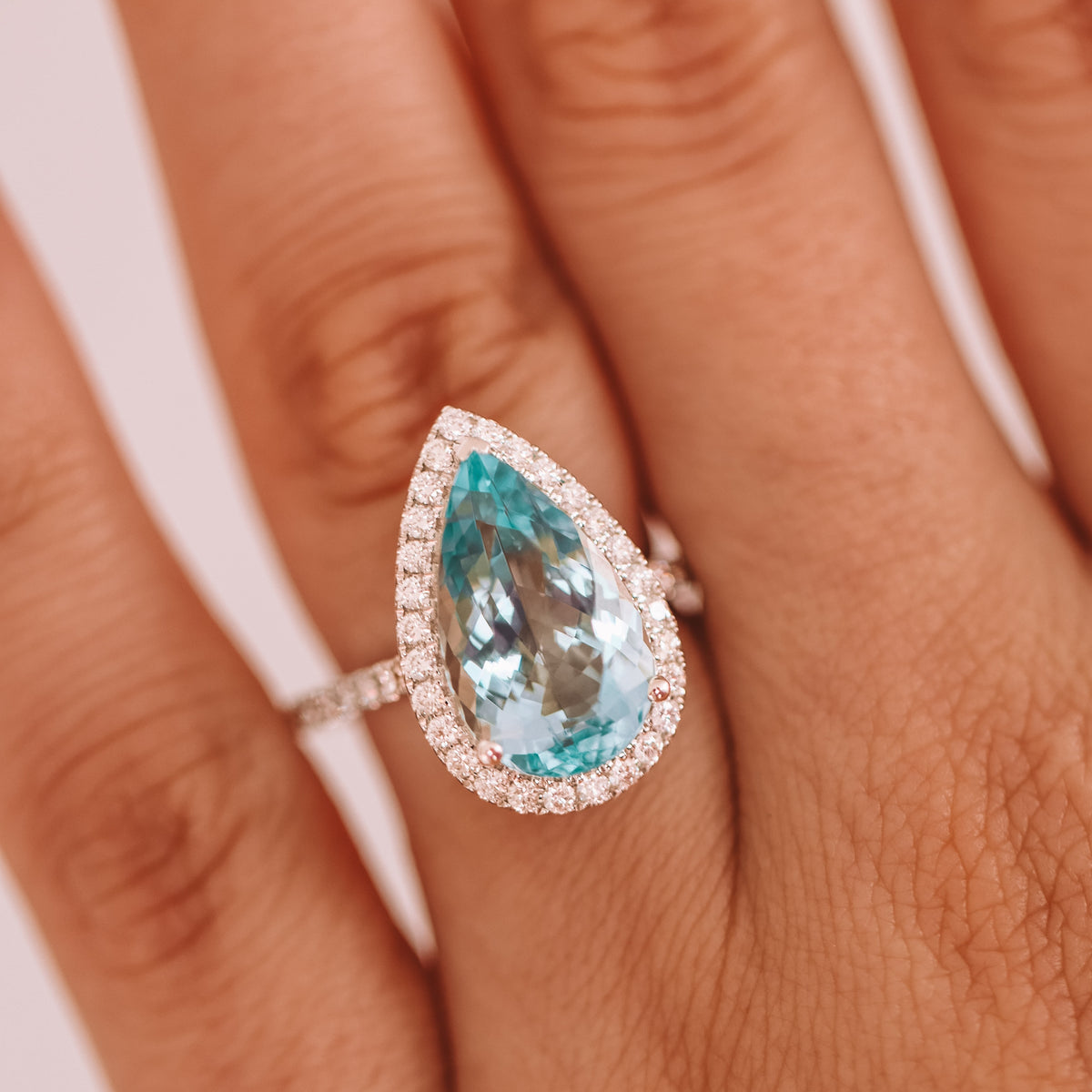 PLATINUM 4.67CT AQUAMARINE & DIAMOND HALO RING