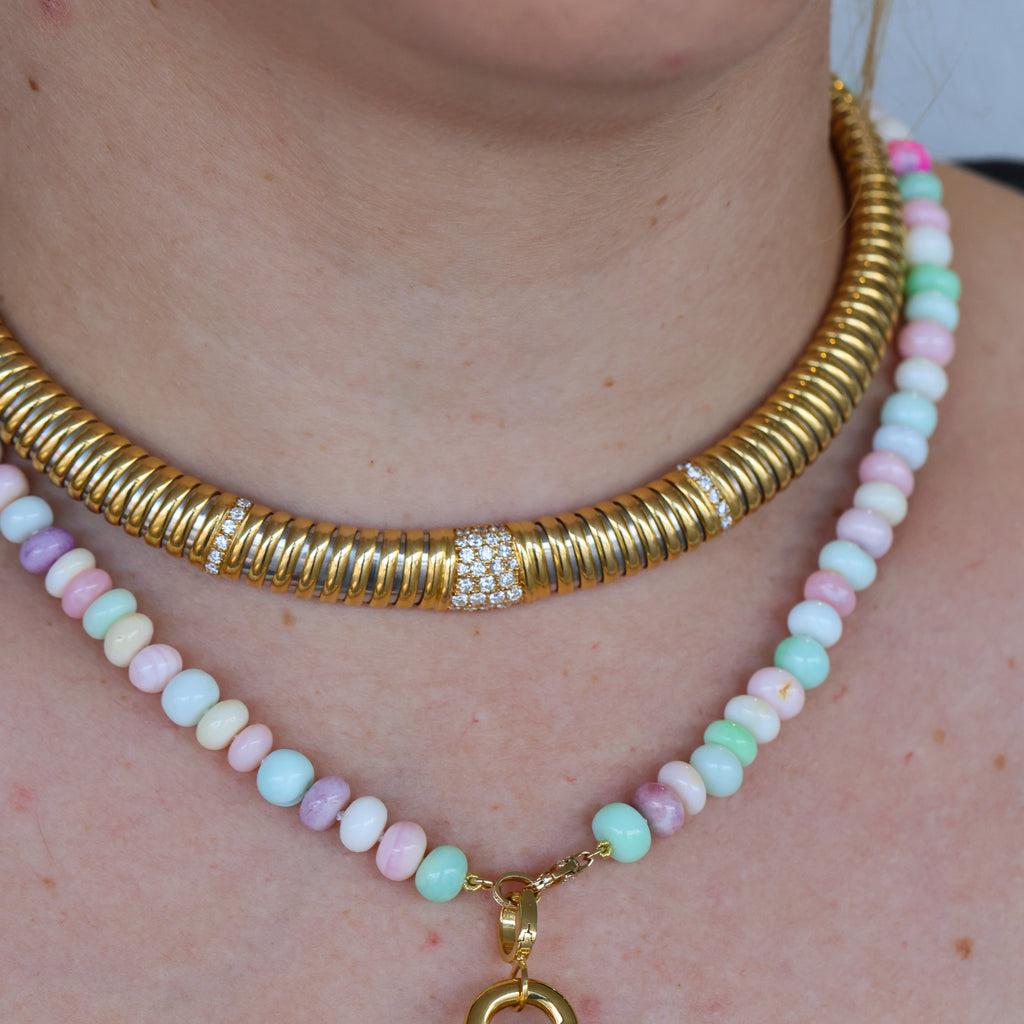 18ct Yellow Gold and Dyed Opal Necklace