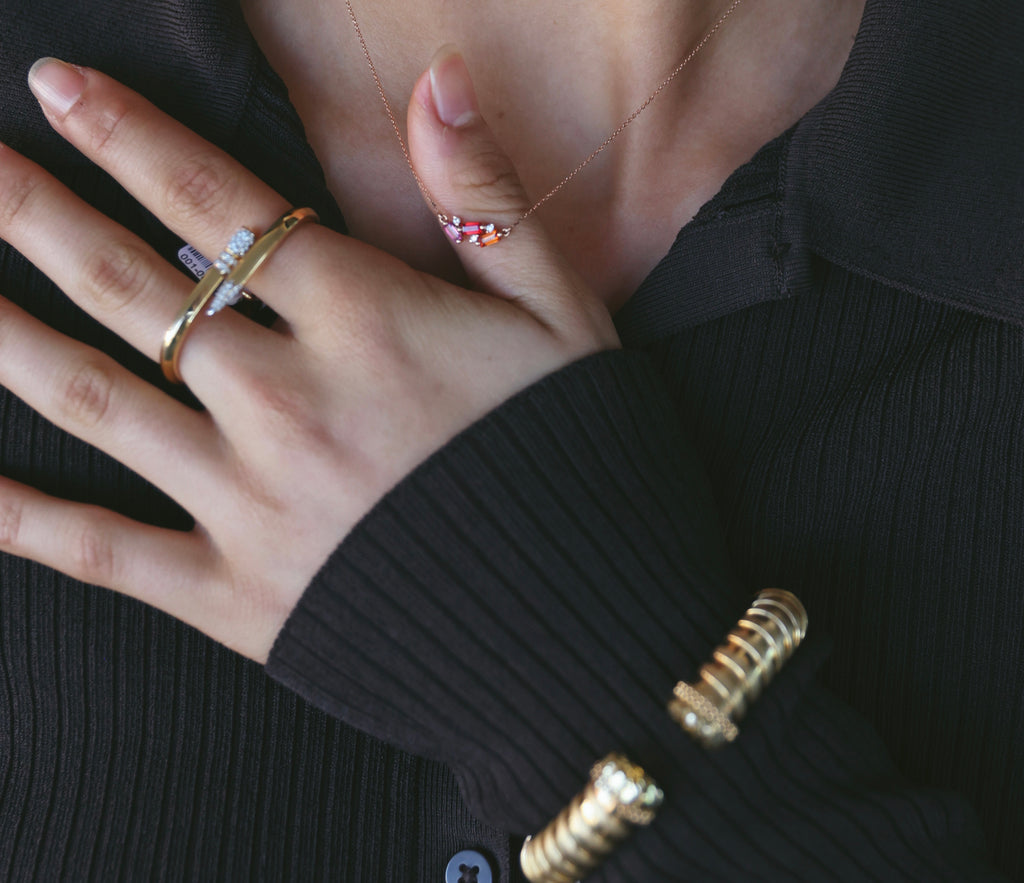 18CT YELLOW GOLD AND DIAMOND PENCIL DOUBLE RING