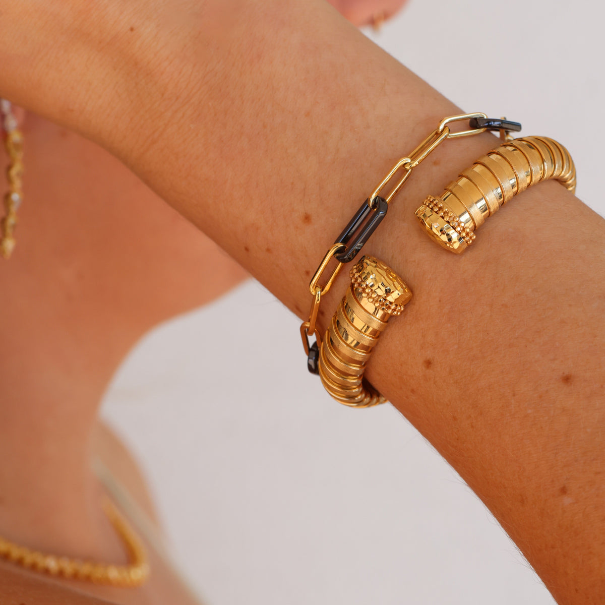 18CT ITALIAN YELLOW GOLD TOBAGO LINK CUFF BANGLE