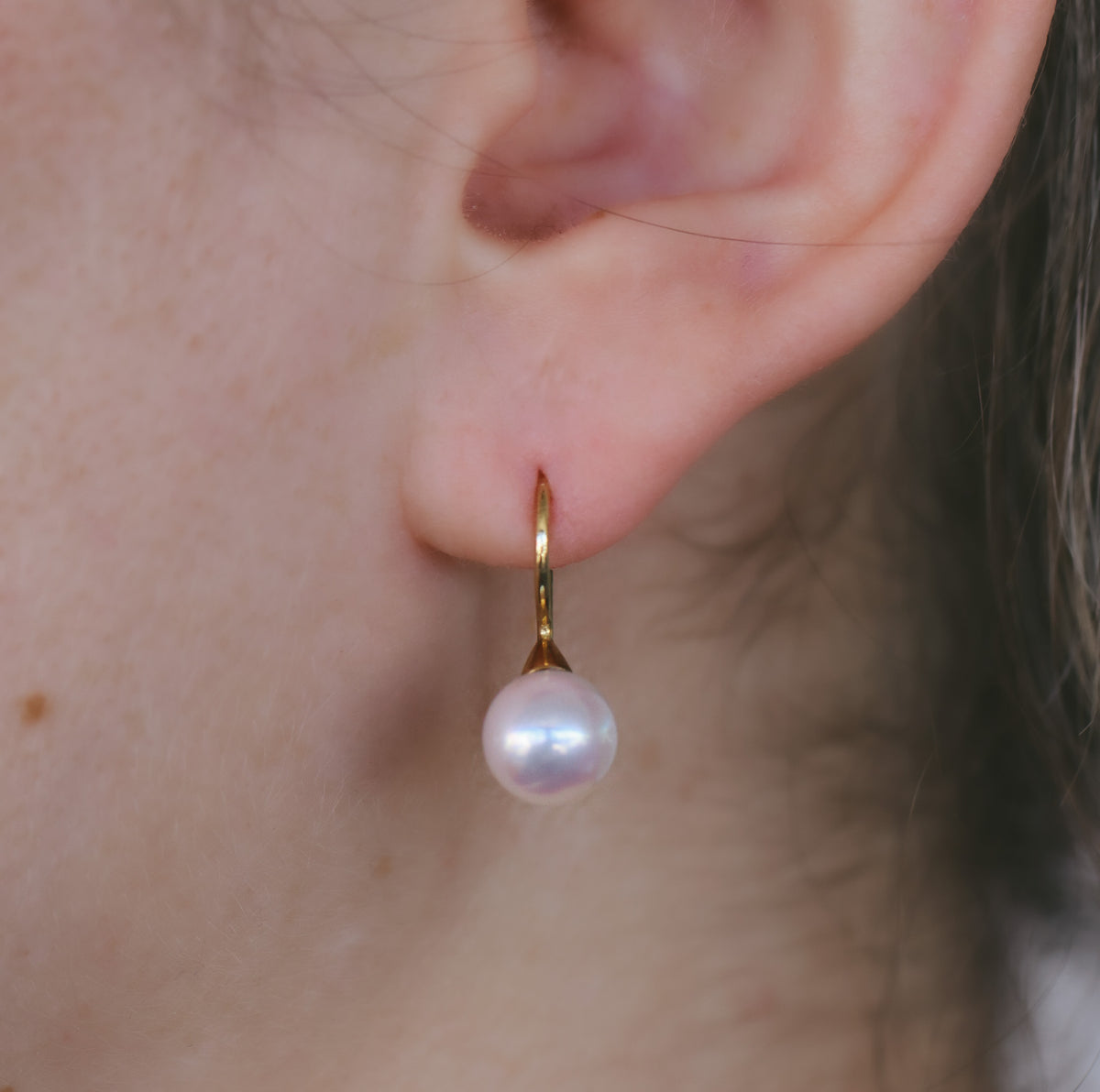 JAPANESE AKOYA PEARL HOOK EARRINGS