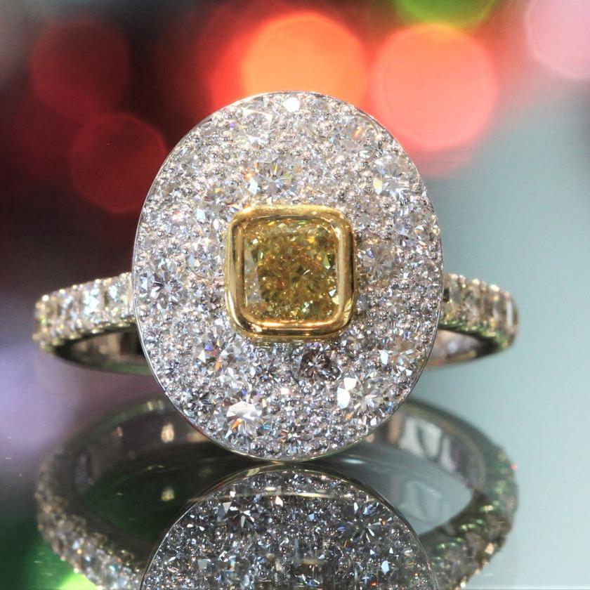 2-TONE GOLD YELLOW & WHITE DIAMOND RING