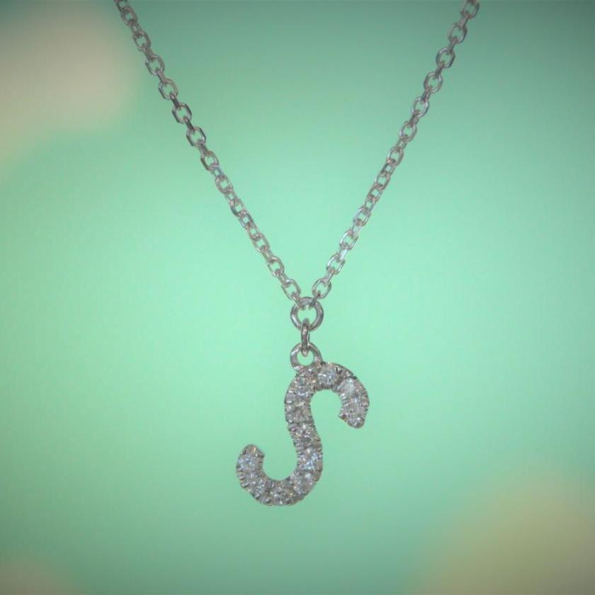 18CT WHITE GOLD & DIAMOND INITIAL "S" NECKLACE