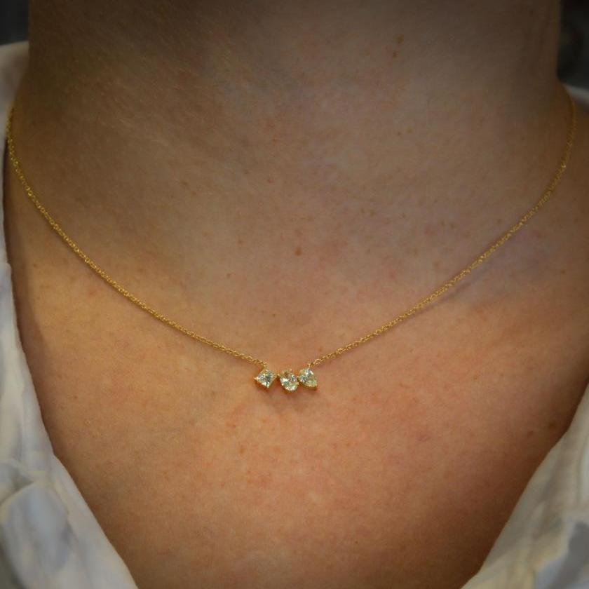 18CT YELLOW GOLD & DIAMOND TRILOGY NECKLACE