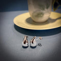 18CT WHITE GOLD TEAR DROP STUDS