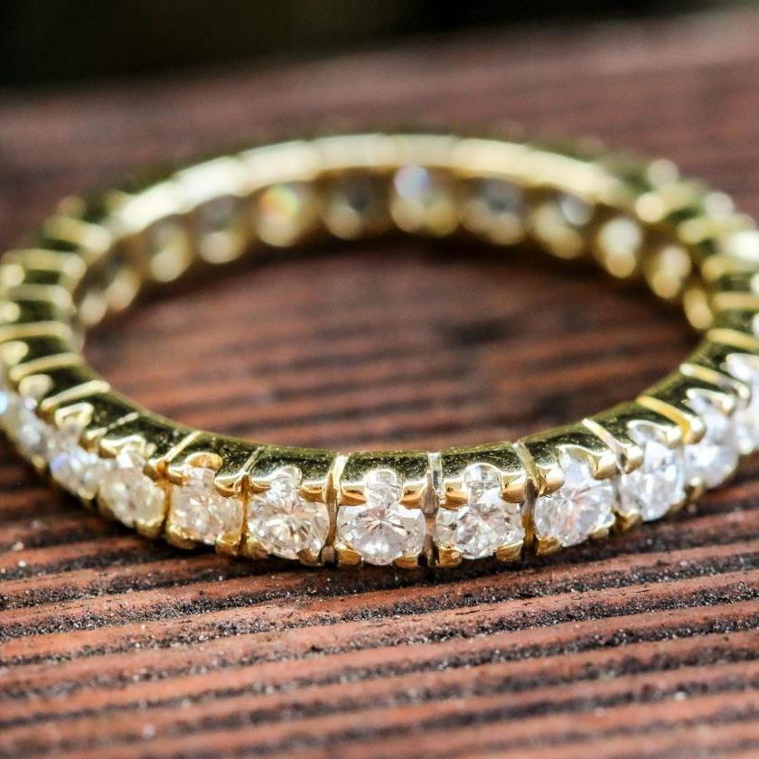 The Round Diamond Full Eternity - Yellow Gold