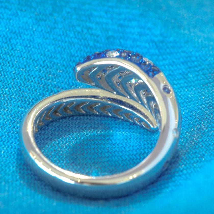 BLUE SAPPHIRE SNAKE RING