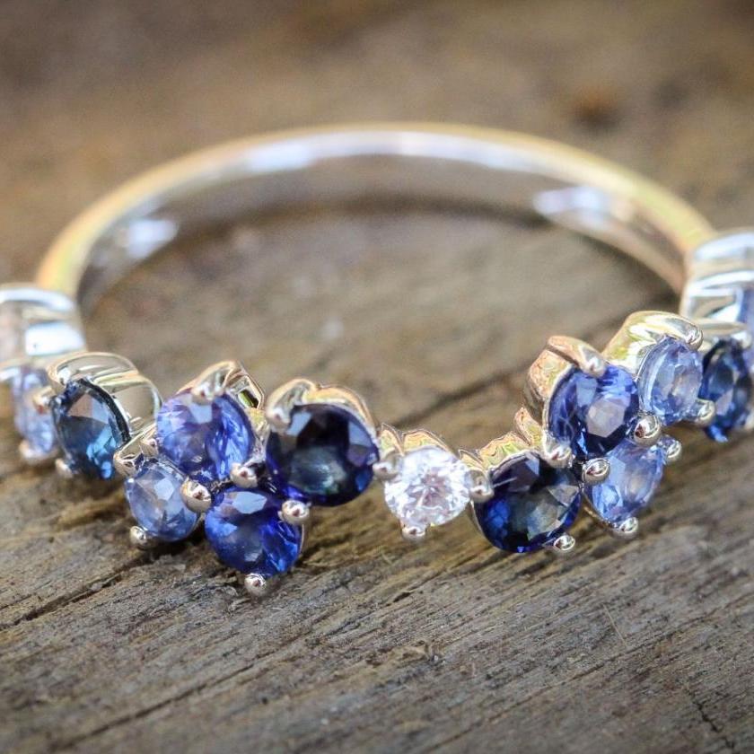 18ct White Gold Multi-blue Dream Ring