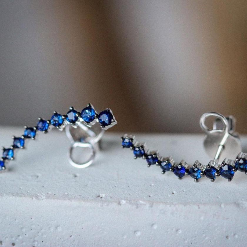 The Bow Stud Earrings - Blue Sapphire